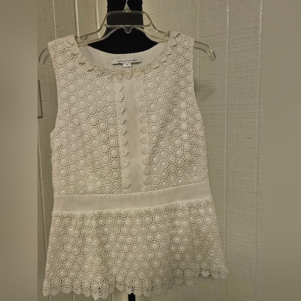 Diane Von Furstenberg White Sleeveless Top Size 14